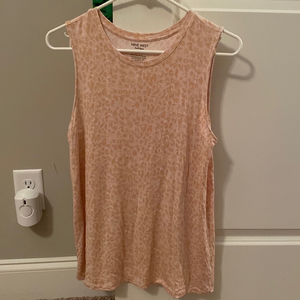 Nine West Medium soft spun leopard cheetah animal print sleeveless tank top - Picture 2 of 4